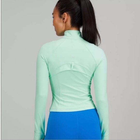 Lululemon Nulu Cropped Define Jacket Size 4 - Picture 10 of 10